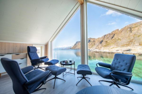 Lofoten Waterfront luxury lodge